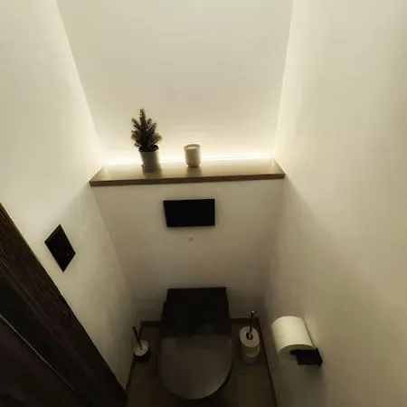 Chalet Lodge, * 韦尔比耶