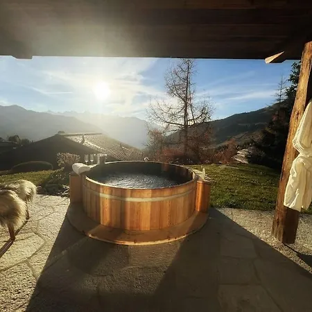 Chalet Lodge,