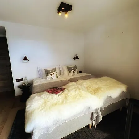 Chalet Lodge, *