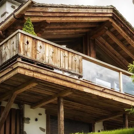 Chalet Lodge,